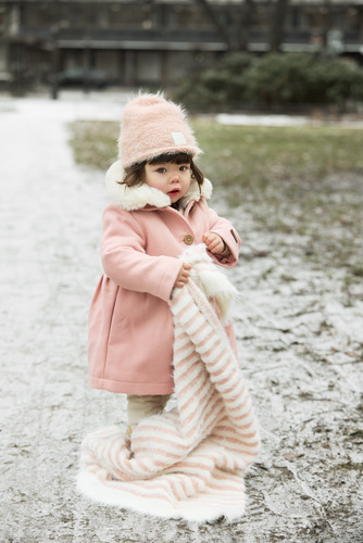 Elodie Details - Kocyk Furry Knit - Faded Rose